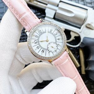 O último surto em 2022! Pearl Oyster Quartz Watch Women's Simple Temperamental! 11 Série de couro de crocodilo qualidade super custo-benefício super custo