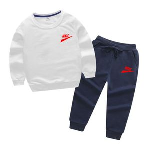 2-8 lat Ubrania dla dzieci Autumn dziewczynki Zestawy odzieży chłopcy 100% bawełniane bluzy spodnie 2pcs Ustaw dzieci sportowe kostiumy