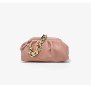 Evening bags woman designer bags vogue all match leisure coarse chain cloud female luxury duffel handbags new style popular cross shoulder bag