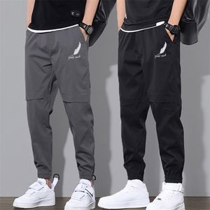 Men's Sweatpants Joggers Men Loose Cargo Pants Pockets Track Tactical Casual Techwear Male Trousers Sport Streetwear 220325