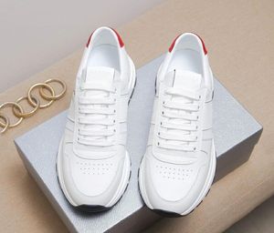 2022 Luxury Shoes Designer Sneakers Men Renylon Shoes Chunky Rubber Lug Sole Man Sports Outdoor Trainers EU38-46