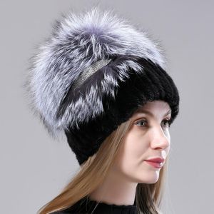 Berretti Cappello invernale da donna Calda pelliccia naturale Cappelli lavorati a maglia di visone Elegante russo con diamante Moda femminile Vera neve