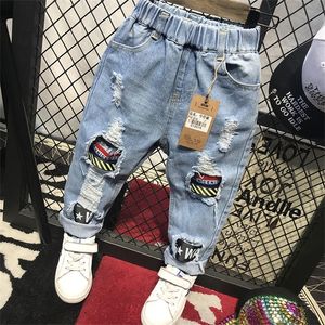 Çocuk Bahar Çocuk Çocuk Kot pantolon Bebek Erkekler Günlük Denim Pantolon Toddler Giyim 27 yıl 220812