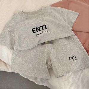 Designer Baby Kids Clothing Boys Girls Clothes Sets Summer Luxury Tshirts And Shorts Tracksuit Children Outfits Short Sleeve Shirts Pants