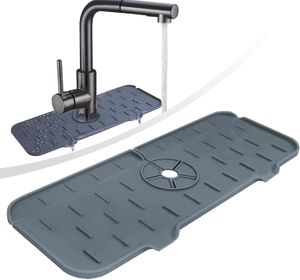 Kökskran Absorbent Mat Tools Sink Splash Guard Silikonkranar Splash Catcher Countertop Protector för badrumsgadgets DH8457