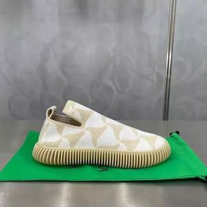 2022 Sommer fliegend gestrickte Füße Paar Socken Schuhe Strickschnüre-up-Sneaker Dr.Ann