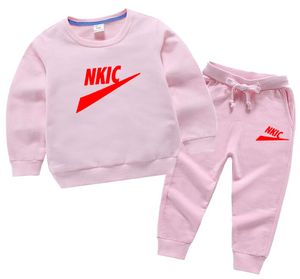 Ragazzi e ragazze Moda 100% cotone Set di tute Casual Tendenza di marca Abbigliamento per bambini Abbigliamento per bambini Compleanno 2 pezzi Set 2-8 anni