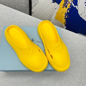 Skumgummi Mules tofflor Par Slipper Strandskor Scuffs Mångsidig Design Sandaler Loafers Muller Skor Övre med värmeförseglad storlek 35-45