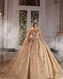 Abiti da sposa Shinny Ball Gown 2022 Champagne con spalle scoperte Abito da sposa Dubai Arabia Saudita con perline di cristallo di lusso Taglie forti