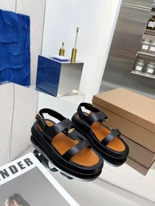 Burberyy Summer Burberr Best Quality Flip Luxury Sandals Designer Women Flops Slipper Fashion本物のレザースライドメタルチェーンレディースカジュアルシューズ0601