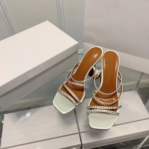 Top-Qualität Designer Slipper Frauen klassische Diamant High Heel Sandalen Hausschuhe Slides Luxurys Damen Sandale Sommer Outdoor Mode Schuhe Stil sehr schön