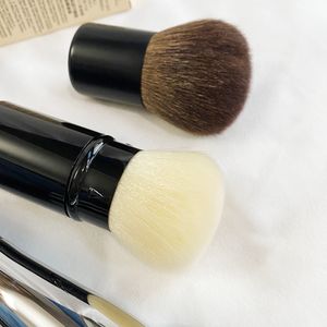 Makeup Brushes CC Petit Pinceau Infällbar Kabuki Les Pinceaux de Powder 1 Cream Eye Shadow 27 Dual-Tip Eyeshadow Lip Brush Cosmetics Beauty Tools R Q2405071