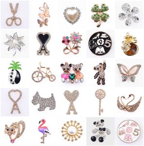 1 datorer Metal Designer Charms Gold and Silver Stone Croc Charms Tillbehör Butterfly Crown Shoe Button Decoration For Croc Shoes