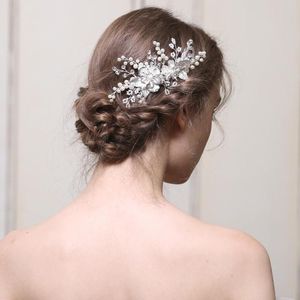 H￥rkl￤mmor Barrettes Silverf￤rg Blomma Brudtillbeh￶r Pearl Comb Wedding Smycken Huvudstycke Decoration Elegant Women AccessoriesHair