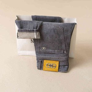 Estate 2022 maschi grigio fumoso grigio sottile in vita medio micro elastico piccoli jeans dritti