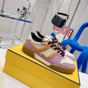 2022 Projektant Luxury Casual Shoes z kompaktowymi trampkami Retro Suede Beige Shock Materiał Materiał Pink Niski Top Treakers