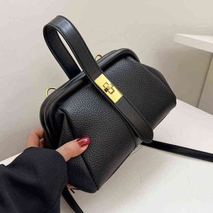 Bolsa de noite com marca pequena embreagem Pu crossbody ombro lateral com maçaneta curta 2022 Designer de moda feminina Bolsa de luxo 0623