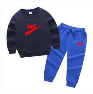 Barnkl￤der Autumn Baby Girls Set Clothing Boys Brand Logo Cotton Sweatssts Pants 2st Set Kids Sport Casual Costume Tracksuits