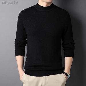 Uomo autunno e inverno 2022 nuovo maglione lavorato a maglia di colore puro semi alto collo alto addensato maglione casual moda uomo L220801