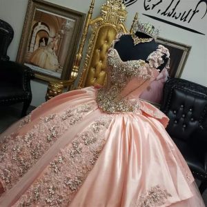 Ljusrosa quinceanera klänningar spetsa applikation korsett bakkristaller pärlstav älskling remmar skräddarsydda söt prinsessa födelsedagsfest boll klänning vestidos