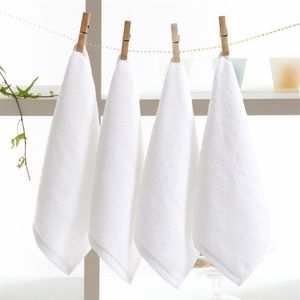 Kleines quadratisches Handtuch aus reiner Baumwolle, Kindergarten-weiße Quadrate, Handtücher, Fußtherapie, Hotel, Hotelserviette