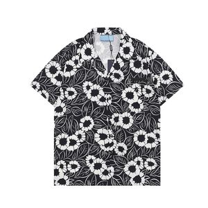 23SS Tasarımcı Gömlek Erkek Düğmesi Gömlek Baskı Bowling P Mektup Gömlek Hawaii Çiçek Gündelik Gömlekler Erkekler İnce Fit Kısa Kollu Elbise Hawaiian T-Shirt
