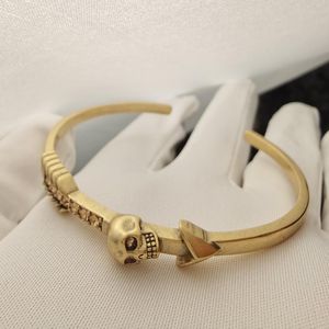 Marka Bangle Bejdia Hip Hop Rock Bransoleta Mężczyźni Kobiety Brassy Skull Otwarcie Akcesoria imprezowe Casual Jewelrybangle BangleBangle