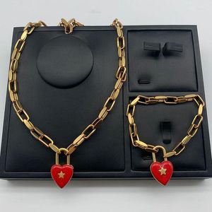 Ketten Vintage Liebe Halskette für Frauen Luxus Schmuck Schloss Edelstahl Bold Koreanische Großhandel Geschenk Verhindern AllergyChains Elle22