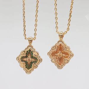 Italy Designer Luxury Clover Pendant Necklaces for Women Retro Vintage 18K Gold Enamel Choker Necklace Jewelry