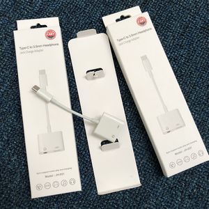 Cell Phone Cables 2ni1 type-C earphone audio&charge adapter adapter with packaging