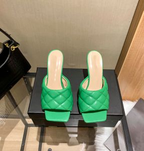 Lyxiga avslappnade sandaler riktiga läder komfortskor höga klackar fisk mun sandaler kvinnor lägenheter rombbröd tofflor sommar designer häl sand sandles non-halp sole