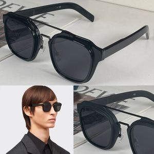 公式ウェブサイトThe New Occhiali Eyewear Collection Sunglasses Spr 07機能洗練された酢酸パネルの組み合わせで作られたモダンな感触フレーム