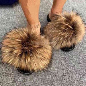 Real Raccoon Fur Tofflor Dam 2021 Sliders Casual Rävhår Platt Fluffigt Mode Hem Sommar Stor storlek 45 Furry Flip Flops Skor