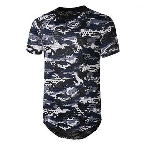 Homens Camisetas Forma Camuflagem Gráfico Impressão Longline T-shirt Homens 2022 Verão Hip Hop Rasgado Buraco T Shirt Casual Streetwear Camisas XXL