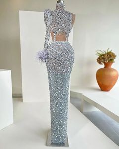 Shiny Silver Feathers Prom Dresses One Shoulder Evening Dress Custom Made Sequined Beadings High Mermaid Women Formal Party Gown