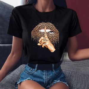 Sommar mode skjorta läppar leopard grafik t kvinnor toppar bas o-halsblack tees kyss läpp roliga flickor