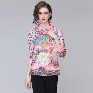 Blusas das mulheres Camiseta 2022 Desenhador de Pista de Verão Manga Longa Vintage Flor Cópia Camisa Moda Tops