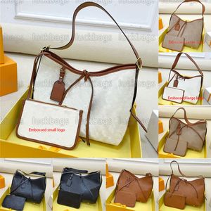 デザイナー Carryall MM 女性コーティングキャンバスショルダーバッグエンボスレター PM トートフラワープリントトート取り外し可能なジッパー付きポーチ付属レザーレース