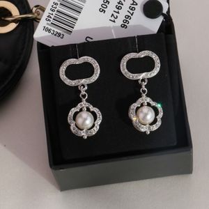 Designer di orecchini da donna Charm Luxurys orecchini da donna tinta unita con lettere di diamanti orecchino moda casuale orecchini cena regalo gioielli molto buono