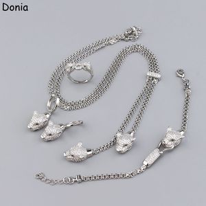 Donia Schmuck Luxus-Halskette, europäische und amerikanische Mode, Leoparden-Titan-Mikro-Intarsien-Zirkon-Armband, Ohrringe, vierteiliges Designer-Bankett-Geschenk mit Box