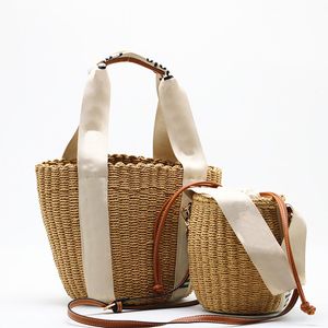 2022 Designers Fashion Woven Leather Bucket Bags Portable Basket Handbag Straw Woody Tote Barrel Purse Outdoor Travel Beach Bags Crossbody Shopping Pack Hand Bag