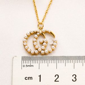 Never Fading 14K Gold Plated Luxury Brand Designer Pendants Necklaces Stainless Steel Double Letter Choker Pendant Necklace Chain Jewelry Accessories Gifts M1822