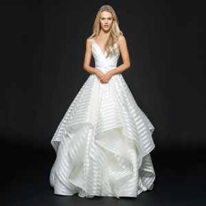 Sukienki swobodne otwarte z tyłu koronkowa środkowa talia mały ogon piękny jasny luksusowy biały świeży prosta suknia ślubna elegancka