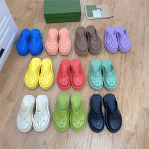 2023 spring and summer new slippers G family thick-bottomed hole shoes sponge cake bottom increased Baotou back empty slippers hollow couple sandals sizes from 5.5-12