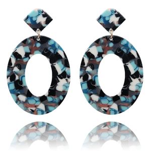 Geometrik akrilik sallangısı moda ifadesi kadınlar için damla küpeler vintage reçine oval avize düğün mücevher hediyesi