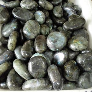 Dekorativa föremål Figurer 1000g/Lot Natural Labradorit Crystal Tumbled Palm Gem Stone Wholesales Pris