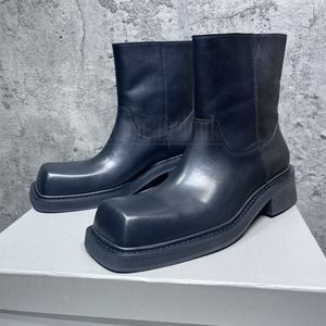 Stivali da uomo Inspector in corno di rinoceronte Forma a punta triangolare Stivale stringato Strike Scarpe alte elasticizzate Pelle di vitello verniciata nera Derby Trooper in pelle con punta quadrata Scarpa casual da uomo