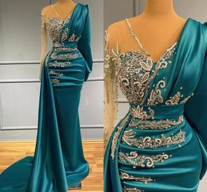 Luxury Long Sleeve Prom Evening Dresses Formal Occasion Wear Gold Appliques Beads Hunter Sheer Neck Arabic Robe de soriee BC10417