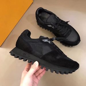 2022 Hochwertige neue Luxusdesigner Berühmte Freizeitschuhe für Männer Netz Atmungsabstiel Leder Sneakers Männer Sport schulen mit Kasten