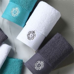 AHSNME Royal dedicato 33x33 cm 100% cotone s bambini piccola scuola materna viso gratuito asciugamano personalizzato all'ingrosso 220616